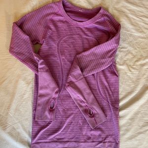 Lululemon long sleeves shirt size 6